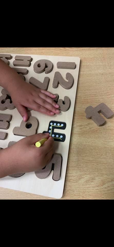NUMBER PUZZLE - CHALKBOARD BASE - NUMBER PUZZLE - CHALKBOARD BASE WITH TRACERS